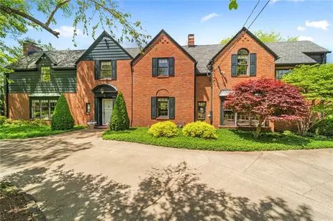 321-323 Guys Run Rd, Cheswick, PA 15024