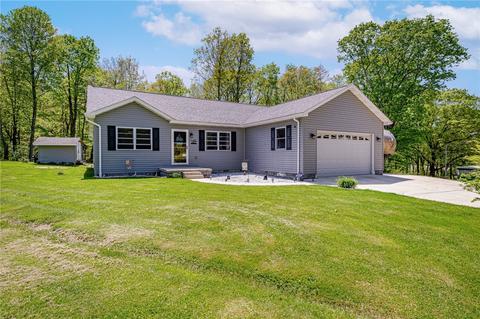 153 Old Forty Rd, Addison, PA 15411
