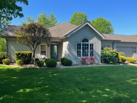 72 Stone Ridge Blvd, Hermitage, PA 16148