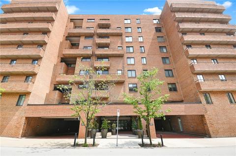 307 S Dithridge #514, Oakland, PA 15213