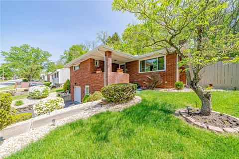 220 Stotler Rd, Penn Hills, PA 15235