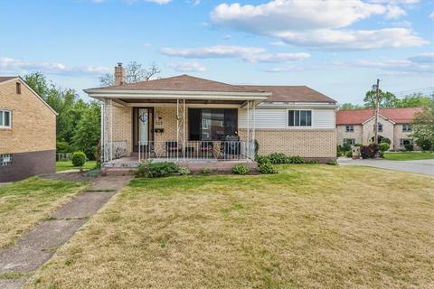 3661 Longview Dr, West Homestead, PA 15120