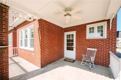 2031 Middle Rd, Glenshaw, PA 15116