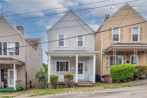 102 Doney St, Duquesne, PA 15110