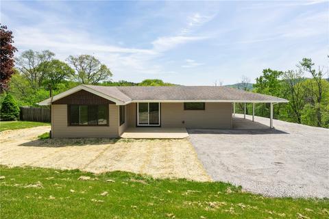 326 Trailer Blvd, Lower Burrell, PA 15068