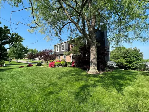 4925 Cheyenne Ct, Gibsonia, PA 15044 photo 2