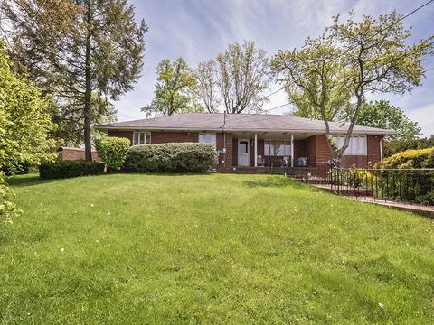 1210 Montana Ave, Natrona Heights, PA 15065