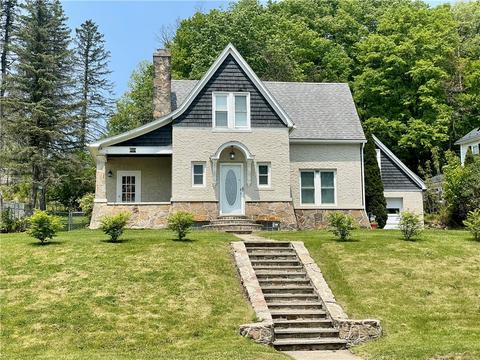 809 9th St, Windber, PA 15963 photo 2