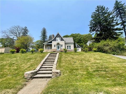 809 9th St, Windber, PA 15963 photo 3