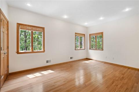 1009 Hunt Club Ct, Export, PA 15632 photo 25