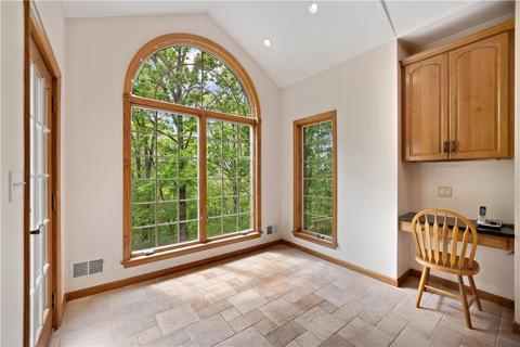 1009 Hunt Club Ct, Export, PA 15632 photo 12
