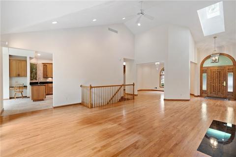 1009 Hunt Club Ct, Export, PA 15632 photo 7