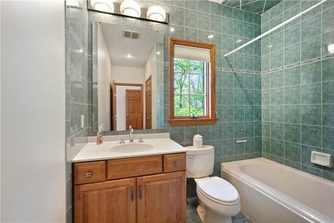 1009 Hunt Club Ct, Export, PA 15632 photo 24