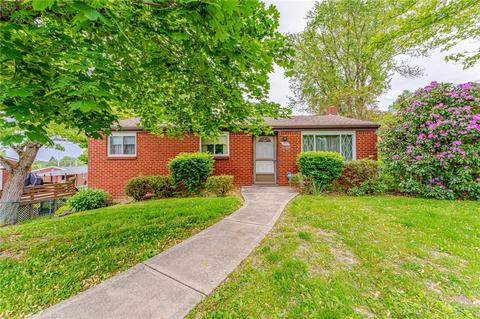 431 Mower Dr, Pittsburgh, PA 15239