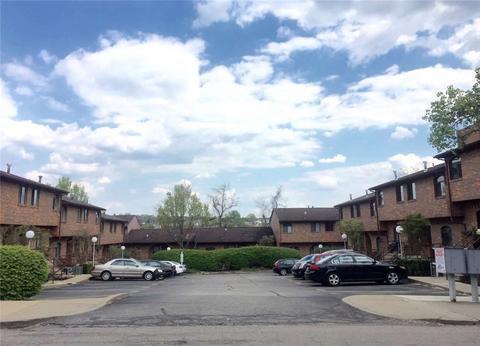 3242 Niagara Sq, Oakland, PA 15213