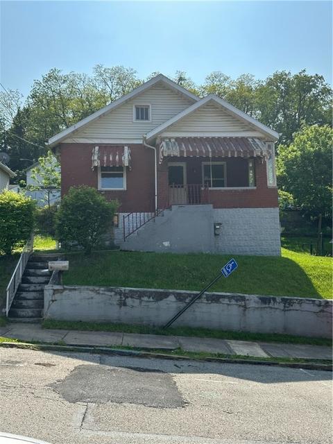1176 Grandview Ave, Braddock, PA 15104