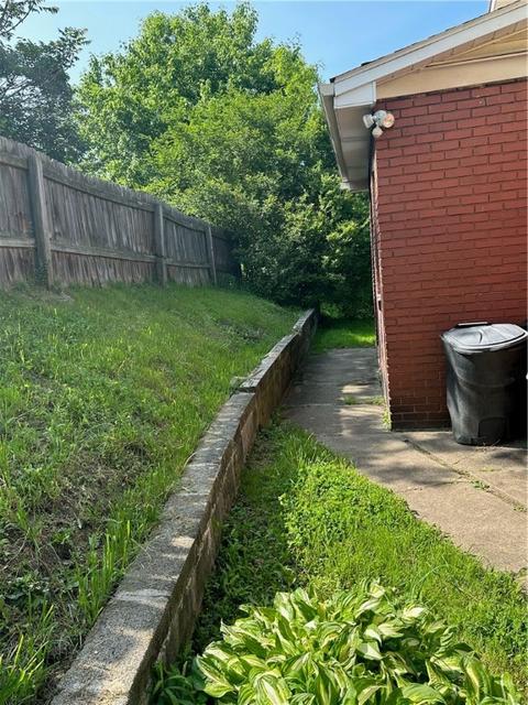 1176 Grandview Ave, Braddock, PA 15104 photo 3