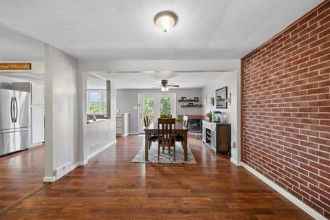 14150 Wayne Dr, Irwin, PA 15642 photo 7