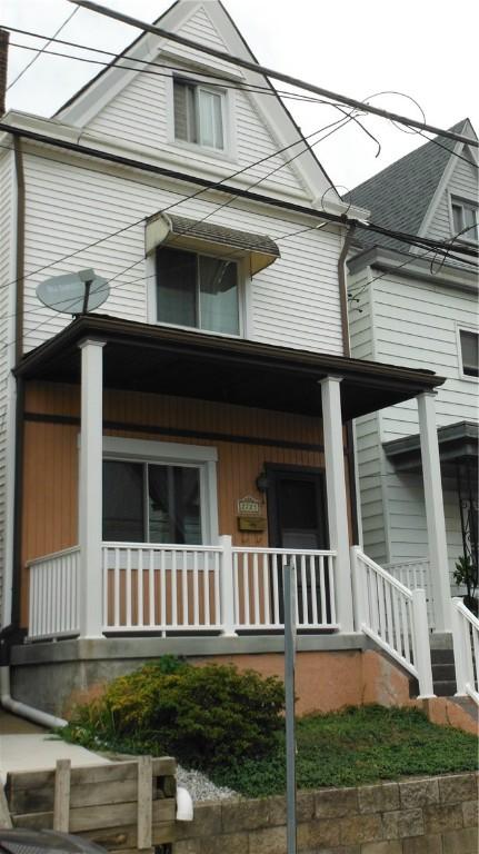 2725 Cobden St, Pittsburgh, PA 15203
