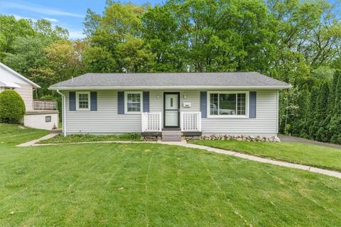 432 Woodland Dr, Franklin, PA 16323