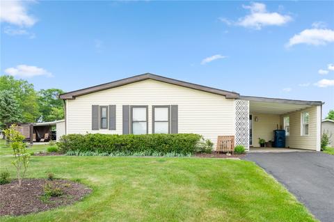 832 Clover Ln, Murrysville, PA 15668