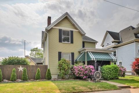 331-329 5th Ave, New Kensington, PA 15068