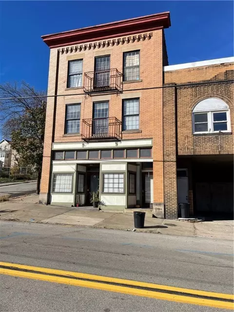 201 Mckean Ave, Donora, PA 15033