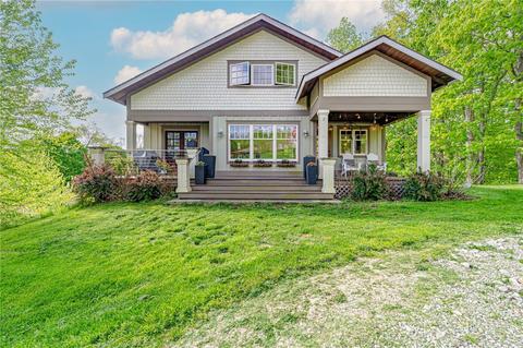 107 Smith Run Rd, Amwell, PA 15311