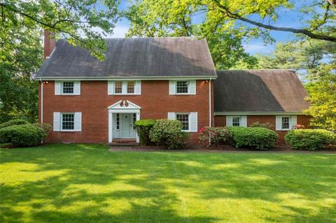 202 Glenhaven Ln, Fox Chapel, PA 15238