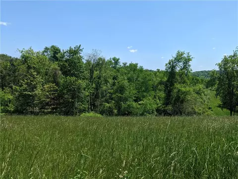 - Ross Hollow Road, New Kensington, PA 15068
