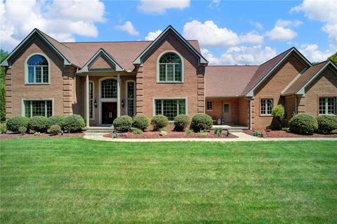 124 Cherry Way, Beaver Falls, PA 15010