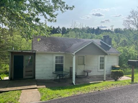 150 Walker Rd #A, Canonsburg, PA 15317
