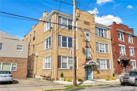 1104-1106 Broadway Ave, Mckees Rocks, PA 15136