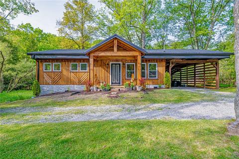 403 Maple Summit Rd, Mill Run, PA 15464