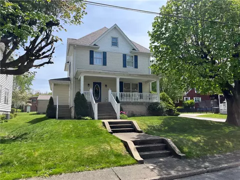 63 Highland, Burgettstown, PA 15021