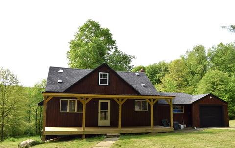 7688 Lamor Rd, Mercer, PA 16137