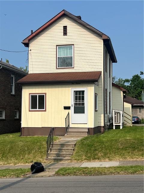 116 Stambaugh Ave, Sharon, PA 16146