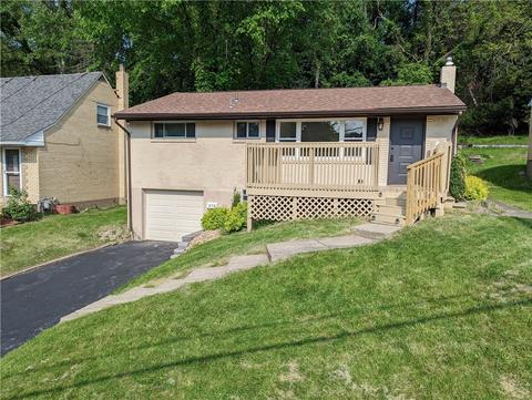 213 Charleston Dr, Pittsburgh, PA 15235
