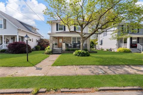 1629 Corporation St, Beaver, PA 15009