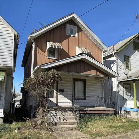 1130 Beechwood Ave, Farrell, PA 16121