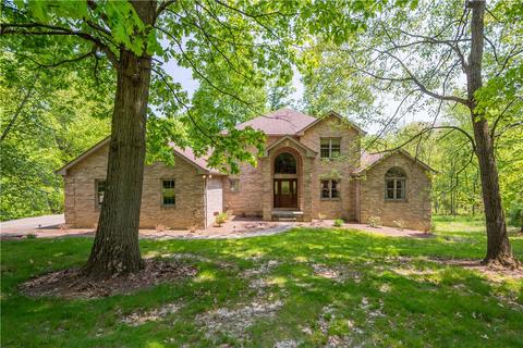 203 Oak Leaf Dr, Mars, PA 16046