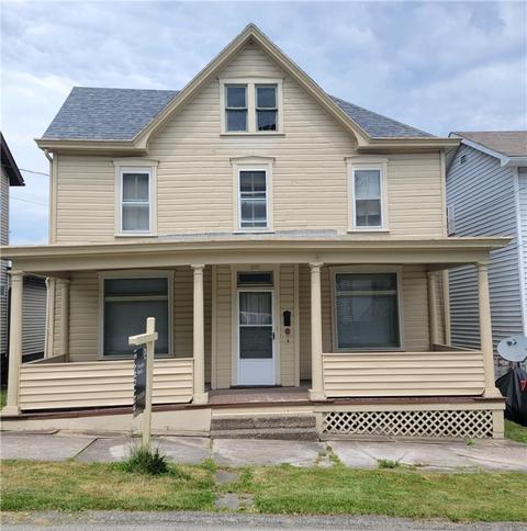 310 Market St, Scottdale, PA 15683