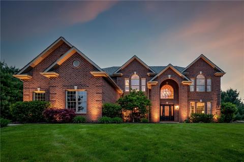2023 Condor Ln, Gibsonia, PA 15044