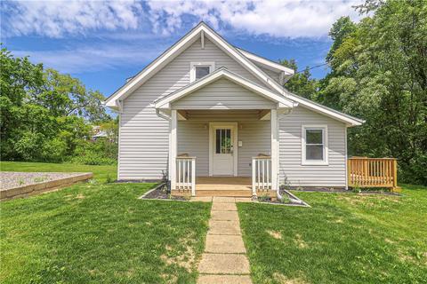 927 Elm St, Aliquippa, PA 15001