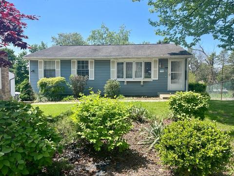 3078 Piney Bluff Dr, South Park, PA 15129