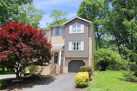 1515 Country Rd, Bethel Park, PA 15102