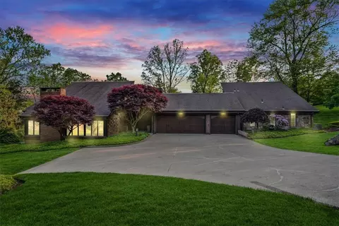 104 Lamar Rd, Pittsburgh, PA 15241