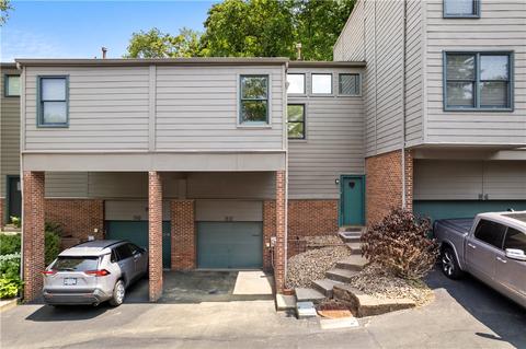 52 Timberline Ct, Squirrel Hill, PA 15217