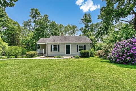 145 Oakville Rd, Beaver Falls, PA 15010