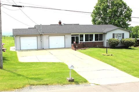 2011 Birchcrest Dr, New Castle, PA 16101